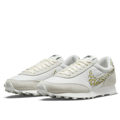Женские кроссовки Nike Daybreak Se