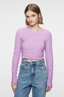 Лонгслив вискозный укороченный с объемным узором Befree