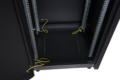 Шкаф напольный 19", 42U Datarex DR-710501 телекоммуникационный 600х600, передняя дверь металл, задняя стенка сплошная, металл, черный