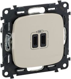 Зарядное устройство Legrand 755346 Valena ALLURE - с двумя USB-разьемами тип С-тип С 240В/5В 3000мА, с лицевой панелью, цвет слоновая кость