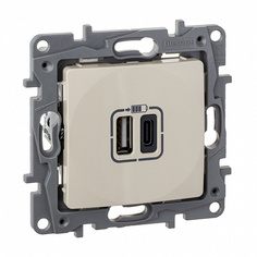 Зарядное устройство Legrand 672236 Etika - с двумя USB-разьемами, A-тип и С-тип, 240В/5В, 3000мА, цвет белый