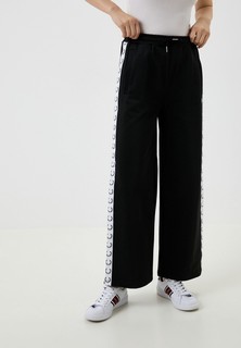 Брюки спортивные Fred Perry 