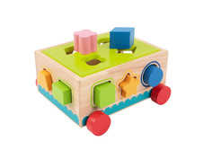 Деревянные игрушки Деревянная игрушка Tooky Toy Сортер-тележка TH580