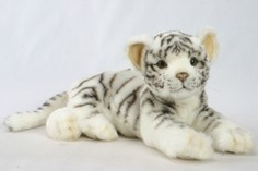 Мягкие игрушки Мягкая игрушка Hansa Детеныш белого тигра лежащий 36 см