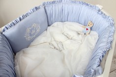 Бортики в кроватку Бортик в кроватку Krisfi Премиум Голубые сны для овальной кроватки