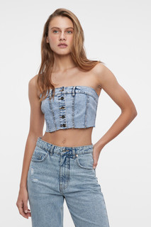 блузка джинсовая женская Топ-бандо джинсовый укороченный с обрезанными краями Befree