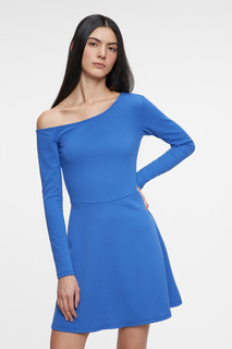 Платье мини приталенное с открытым плечом Befree