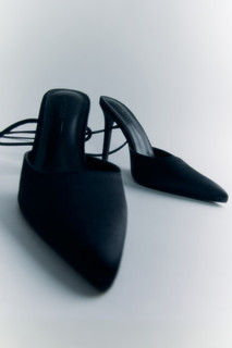Туфли-лодочки атласные высокие с шнуровкой на щиколотке Befree
