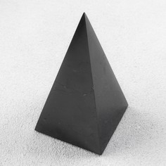 Пирамида из шунгита, 6 см, высокая, полированная NO Brand