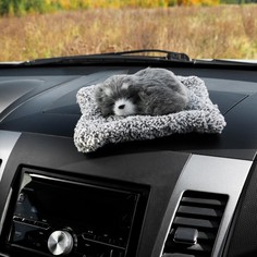 Игрушка на панель авто, собака на подушке, серый окрас NO Brand