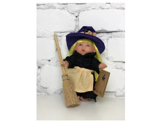 Куклы и одежда для кукол Lamagik S.L. Пупс-мини Ведьмочка с желтыми волосами, в фиолетовой шляпе 18 см