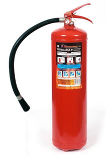 Огнетушитель ЯрПожИнвест ОП-5 (з) АВСЕ порошковый закачной, предназначен для тушения пожаров классов А, В, С, Е (до 1000В), масса заряда 5 кг. Шланг с