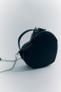 Сумка-кроссбоди кожаная в форме сердца Befree