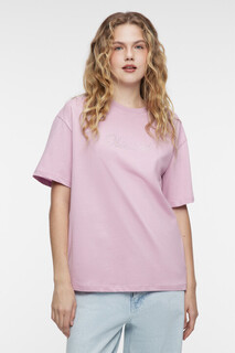 футболка женская Футболка oversize хлопковая с принтом и стразами Befree