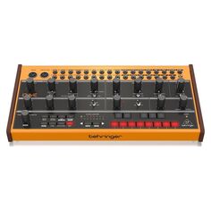 Синтезаторы Behringer CRAVE