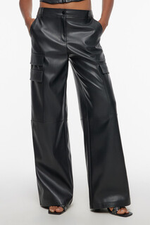 брюки женские Брюки карго широкие из экокожи со средней посадкой Befree