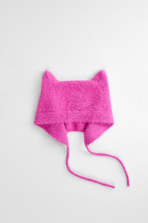 Шапка-чепчик вязаная с ушками на завязках Befree