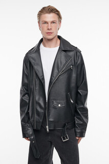 куртка мужская Куртка-косуха из экокожи с погонами и заклепками Befree