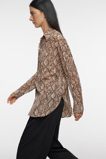 блузка женская Блузка-рубашка oversize шифоновая со змеиным принтом Befree