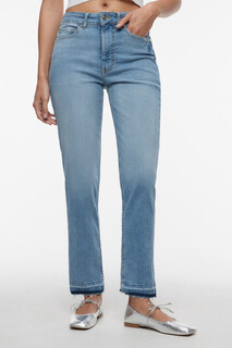 брюки джинсовые женские Джинсы mom-fit зауженные с высокой посадкой Befree