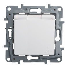Розетка Legrand Etika 672232