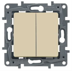 Выключатель Legrand Etika 672302