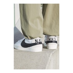 Кроссовки Nike Sportswear Blazer &apos;77 Jumbo, white/black/sail/volt/team orange