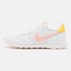 Кроссовки Nike Sportswear Internationalist, white/arctic orange/sail/orange pearl