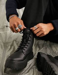 Ботинки на шнуровке из черной искусственной кожи с рельефной массивной подошвой ASOS DESIGN