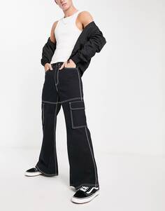 Черные расклешенные брюки карго с контрастной отстрочкой ASOS DESIGN
