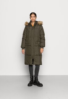 Пальто зимнее Urban Classics, оливковый