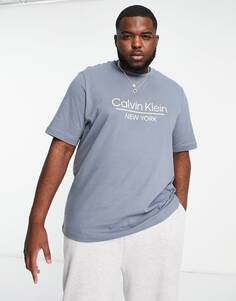Серая футболка с логотипом по центру Calvin Klein Big &amp; Tall