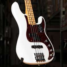 Бас-гитара Fender American Ultra Precision в цвете Arctic Pearl с футляром American Ultra Precision Bass Guitar