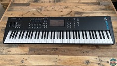 Yamaha MODX7+ 76-клавишный 16-голосный синтезатор MODX7+ 76-Key 16-Voice Synthesizer