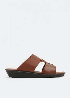 Сандалии TOD&apos;S T leather sandals, коричневый Tod’S