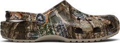 Кроссовки thisisneverthat x Realtree x Classic Clog Edge Camo - Walnut, коричневый Crocs