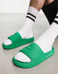 Зеленые шлепанцы adidas Originals adilette 22