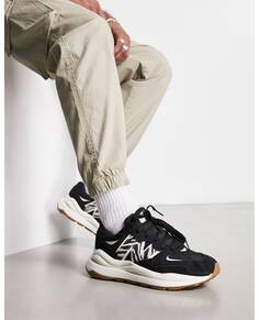 Черные кроссовки New Balance 5740 с принтом под зебру