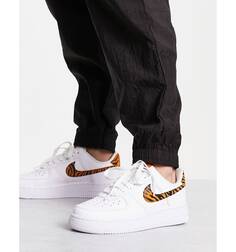 Кроссовки Nike AF1 &apos;07 белого цвета с принтом под зебру