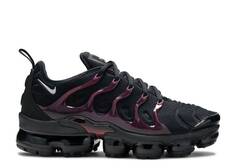 Кроссовки Nike AIR VAPORMAX PLUS &apos;BLACK NOBLE RED&apos;, черный