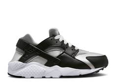 Кроссовки Nike HUARACHE RUN GS &apos;BLACK NEUTRAL GREY&apos;, черный