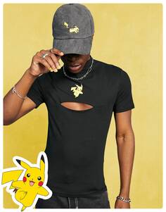 Черная укороченная футболка с вырезами и принтом в виде покемонов ASOS DESIGN