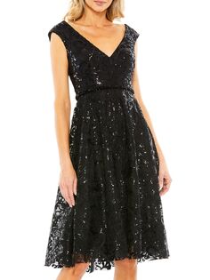Платье длиной до колена с V-образным вырезом и короткими рукавами и пайетками Mac Duggal, черный