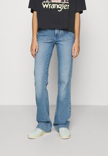 Расклешенные джинсы Wrangler