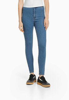 Джинсы облегающего кроя Bershka