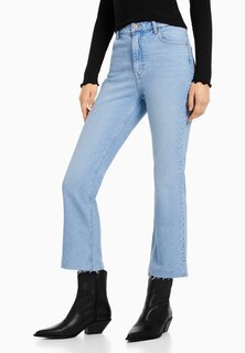 Джинсы Bootcut Bershka