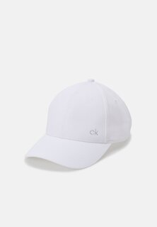 Бейсболка Calvin Klein, белый