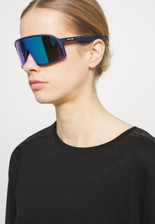 Спортивные солнцезащитные очки Oakley