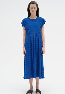 Вязаное платье InWear, синий