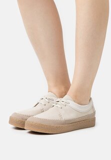 Ботинки на шнуровке Clarks